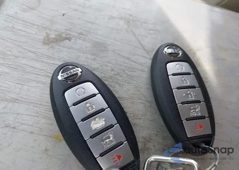 2017 Nissan Rogue Sv z USA, uszkodzony, nr VIN 5N1AT2MV3HC778635